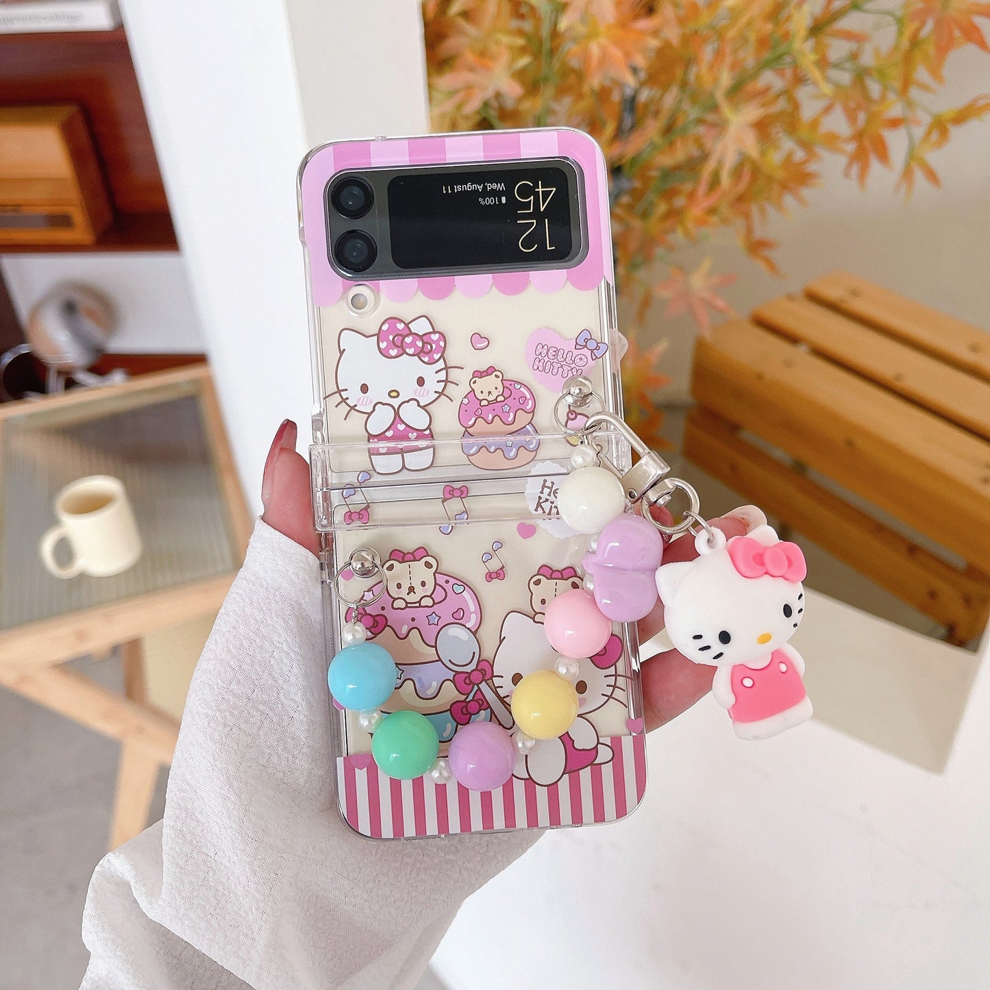 Cartoon Pearl hand chain Phone Case For Samsung Galaxy Z Flip 3 & 4