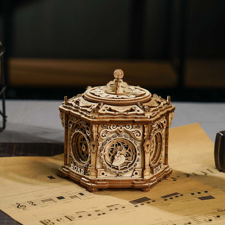 Starry Night Orrery Mechanical Music Box